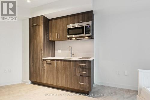 301W - 27 Bathurst Street, Toronto (Waterfront Communities), ON - Indoor Photo Showing Other Room