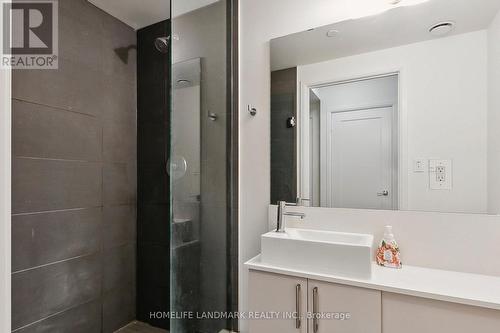 301W - 27 Bathurst Street, Toronto (Waterfront Communities), ON - Indoor Photo Showing Bathroom