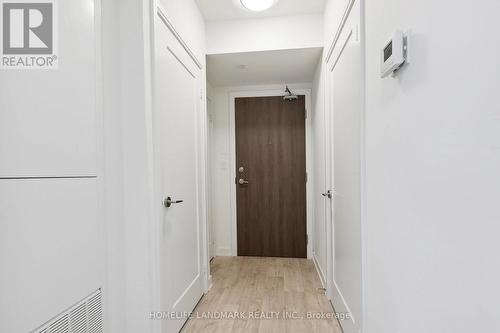 301W - 27 Bathurst Street, Toronto (Waterfront Communities), ON - Indoor Photo Showing Other Room