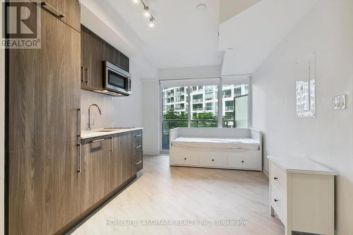 301W - 27 Bathurst Street, Toronto (Waterfront Communities), ON - Indoor Photo Showing Bedroom