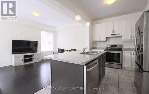 2 Redfern Street, Brampton, ON - Indoor Photo Showing Kitchen With Double Sink