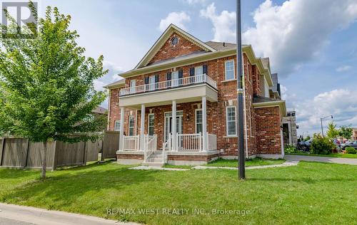 2 Redfern Street, Brampton (Northwest Brampton), ON - Outdoor With Facade