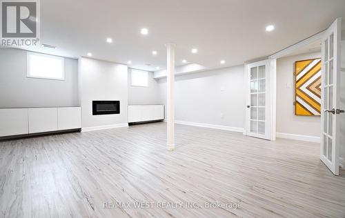 2 Redfern Street, Brampton, ON - Indoor