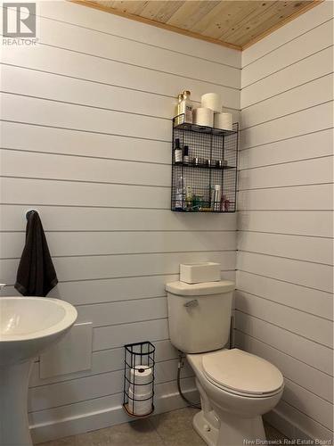 775 Principale, Beresford, NB - Indoor Photo Showing Bathroom