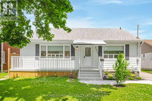 6957 Garden Street, Niagara Falls, ON - Outdoor