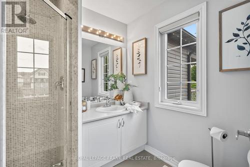 27 Belsey Lane, Clarington (Newcastle), ON - Indoor Photo Showing Bathroom