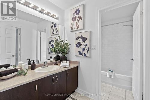 27 Belsey Lane, Clarington (Newcastle), ON - Indoor Photo Showing Bathroom