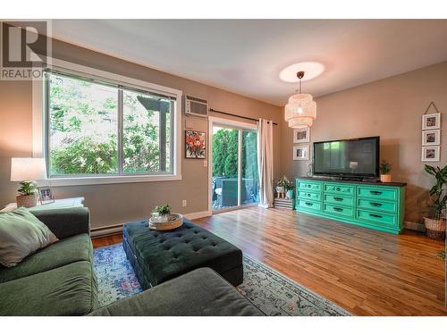 10634 Powley Court Unit# 205, Lake Country, BC - Indoor Photo Showing Living Room