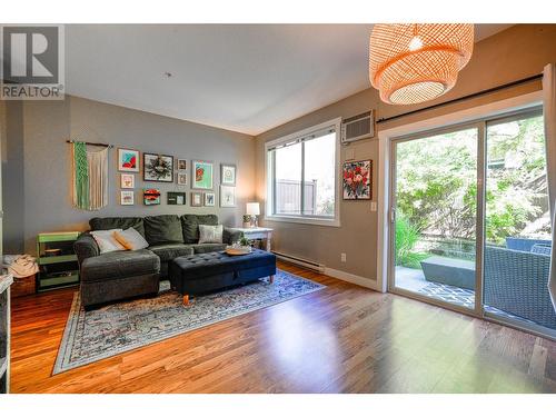 10634 Powley Court Unit# 205, Lake Country, BC - Indoor Photo Showing Living Room