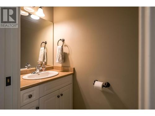 10634 Powley Court Unit# 205, Lake Country, BC - Indoor Photo Showing Bathroom