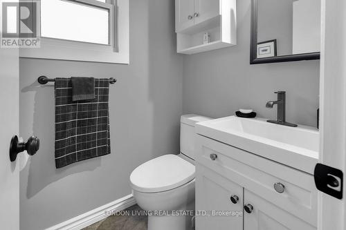 14 Conway Court, Zorra (Thamesford), ON - Indoor Photo Showing Bathroom