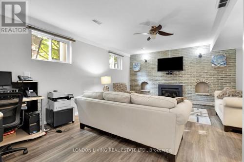 14 Conway Court, Zorra (Thamesford), ON - Indoor Photo Showing Living Room With Fireplace