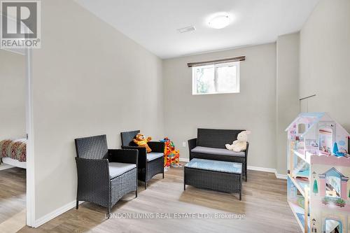 14 Conway Court, Zorra (Thamesford), ON - Indoor Photo Showing Other Room