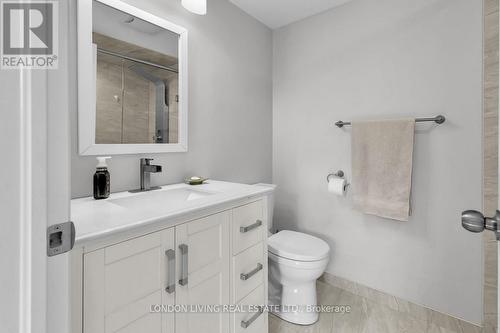 14 Conway Court, Zorra (Thamesford), ON - Indoor Photo Showing Bathroom