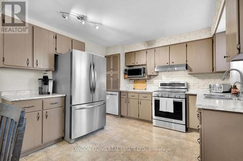 14 Conway Court, Zorra (Thamesford), ON - Indoor Photo Showing Kitchen