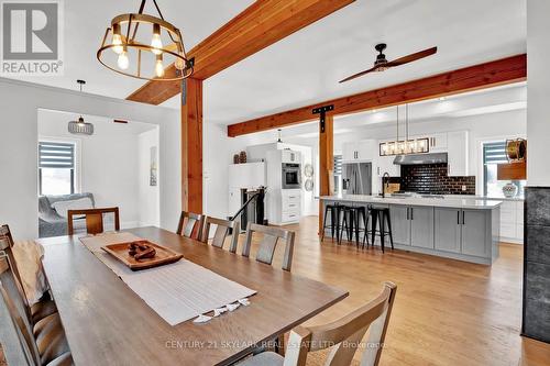 63011 Dufferin Rd 3 Road, East Garafraxa, ON - Indoor Photo Showing Dining Room