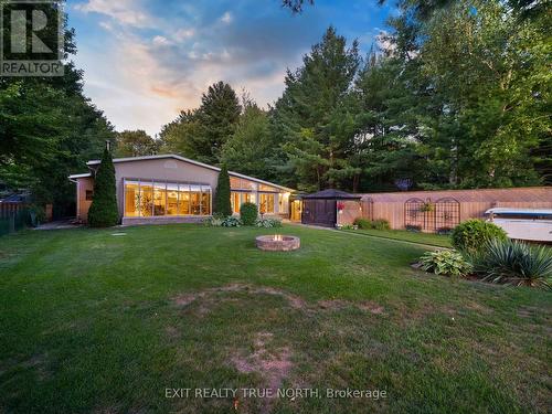 79 Stanley Street, Kawartha Lakes, ON - Outdoor With Backyard