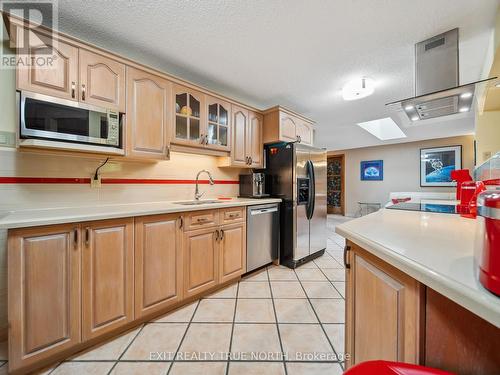 79 Stanley Street, Kawartha Lakes, ON - Indoor Photo Showing Kitchen