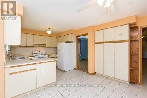 589 Belview Avenue, Vaughan, ON - Indoor Photo Showing Kitchen