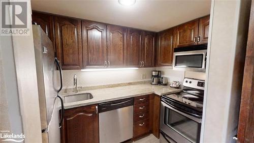 1235 Deerhurst - Greens Drive Unit# 31-101, Huntsville, ON - Indoor Photo Showing Kitchen