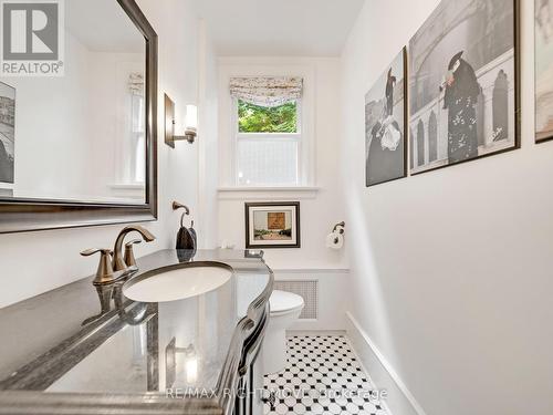 68 Tecumseth Street, Orillia, ON - Indoor Photo Showing Bathroom