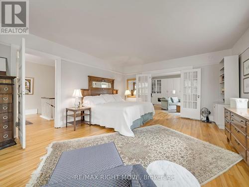 68 Tecumseth Street, Orillia, ON - Indoor Photo Showing Bedroom