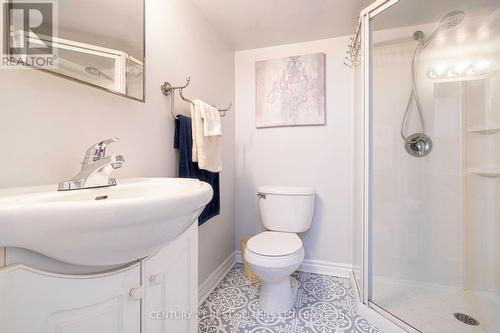 1281 Weston Road, Toronto (Mount Dennis), ON - Indoor Photo Showing Bathroom