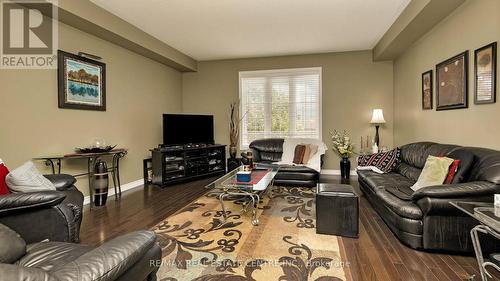 23 - 23 Bakewell Street N, Brampton (Bram West), ON - Indoor Photo Showing Living Room