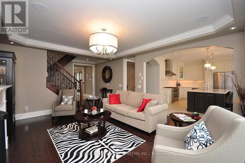 3117 Larry Crescent, Oakville, ON - Indoor Photo Showing Living Room