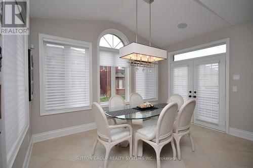 3117 Larry Crescent, Oakville, ON - Indoor Photo Showing Dining Room