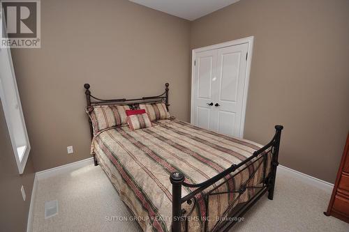 3117 Larry Crescent, Oakville, ON - Indoor Photo Showing Bedroom