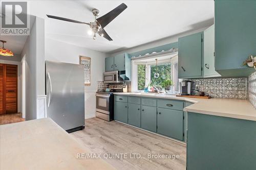 27 Downes Avenue, Prince Edward County (Picton), ON - Indoor Photo Showing Kitchen