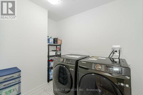 2 Waterville Way, Caledon, ON - Indoor Photo Showing Laundry Room