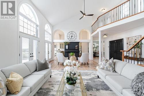 13 Classic Drive, Brampton (Credit Valley), ON - Indoor Photo Showing Living Room