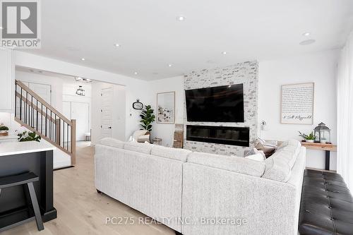 2243 Evans Boulevard, London, ON - Indoor Photo Showing Living Room With Fireplace