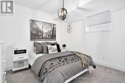 2243 Evans Boulevard, London, ON - Indoor Photo Showing Bedroom