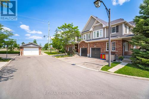 20 - 8 Bradley Avenue N, Hamilton (Binbrook), ON - Outdoor With Facade