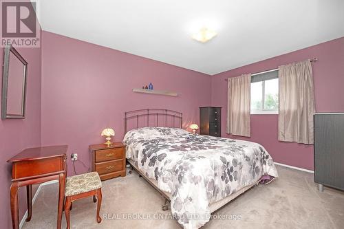 15 Ilford Court, Hamilton (Kentley), ON - Indoor Photo Showing Bedroom