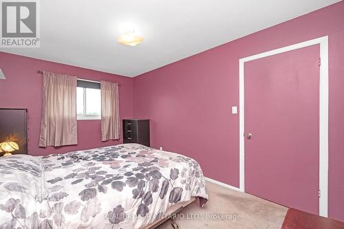 15 Ilford Court, Hamilton (Kentley), ON - Indoor Photo Showing Bedroom