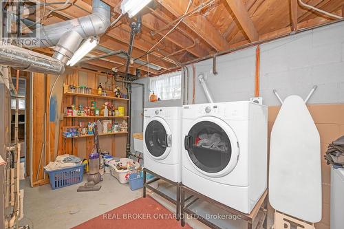 15 Ilford Court, Hamilton (Kentley), ON - Indoor Photo Showing Laundry Room