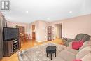 15 Ilford Court, Hamilton (Kentley), ON  - Indoor Photo Showing Living Room 