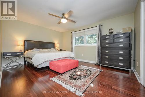 7102 Burbank Crescent, Niagara Falls, ON - Indoor Photo Showing Bedroom