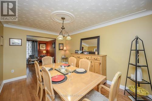 7102 Burbank Crescent, Niagara Falls, ON - Indoor Photo Showing Dining Room