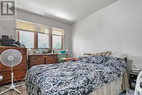 18 Grandy Road, Kawartha Lakes, ON - Indoor Photo Showing Bedroom