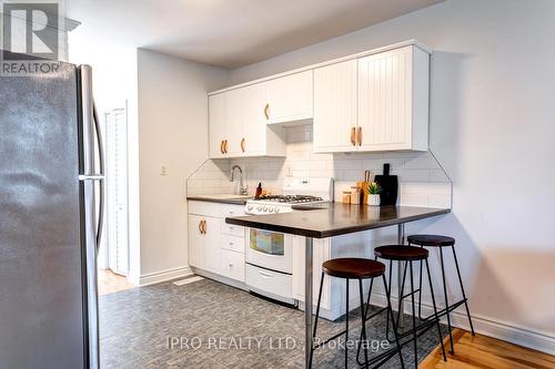 285 Chisholm Avenue, Toronto (Woodbine-Lumsden), ON - Indoor Photo Showing Kitchen