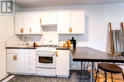 285 Chisholm Avenue, Toronto (Woodbine-Lumsden), ON - Indoor Photo Showing Kitchen