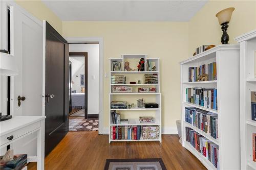 43 Strathearne Avenue, Hamilton, ON - Indoor Photo Showing Other Room