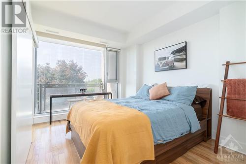 101 Richmond Road Unit#411, Ottawa, ON - Indoor Photo Showing Bedroom