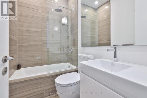 22 Mitchell Avenue, Toronto (Niagara), ON - Indoor Photo Showing Bathroom