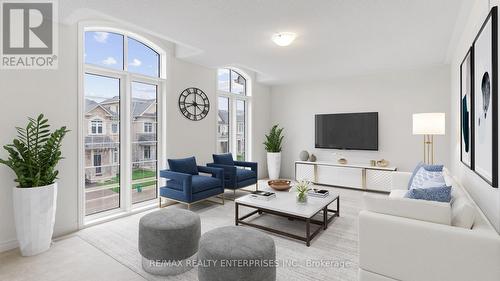 Main/Up - 3938 Koenig Road S, Burlington, ON - Indoor Photo Showing Living Room